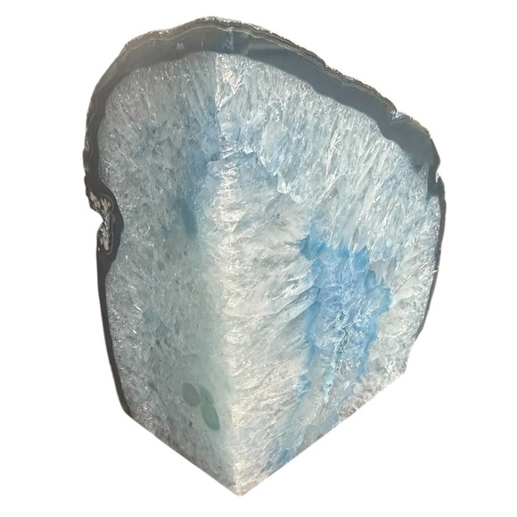 Blue Agate Geode Wedge 5” Tall x 4” Wide - Picture 1 of 5